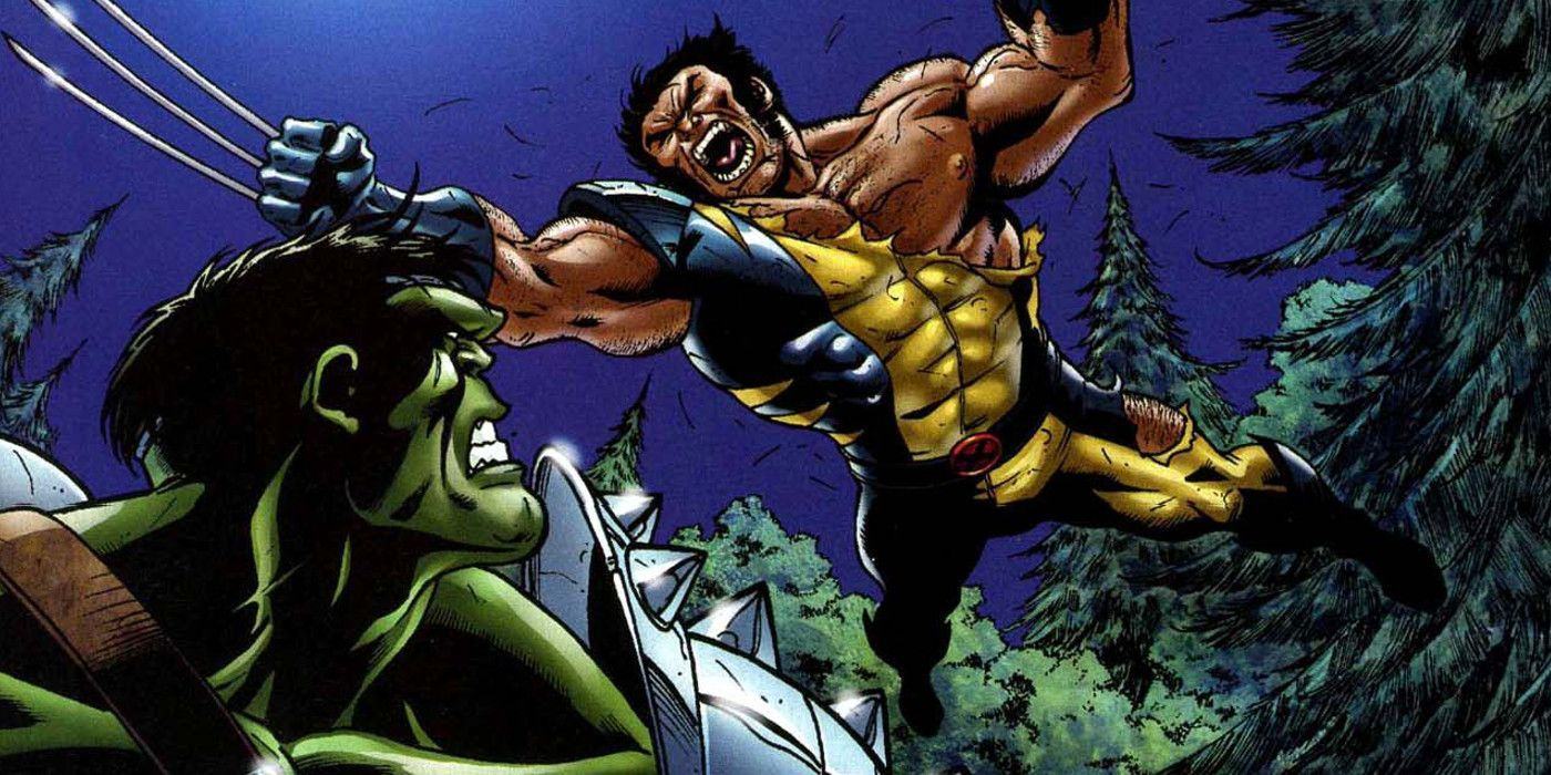 Wolverine's surprise attack on the Hulk 