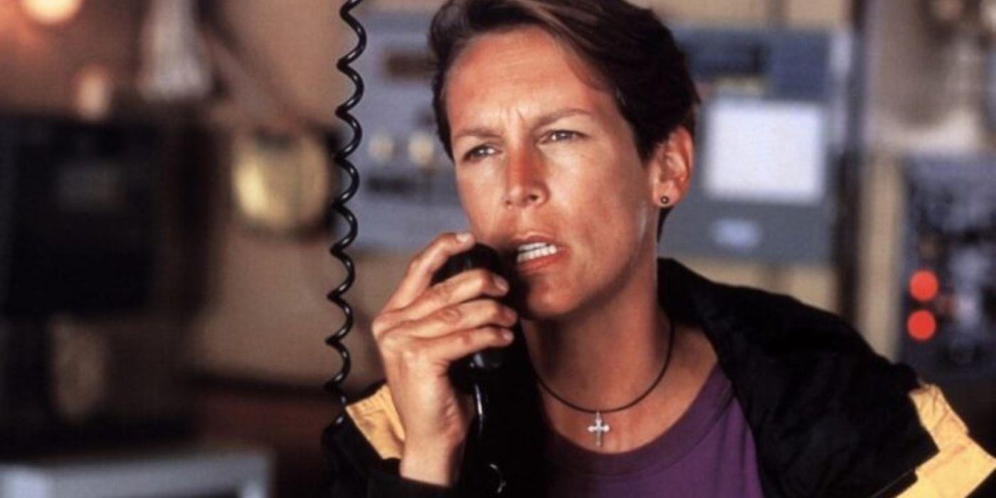 Jamie Lee Curtis as Kit on the Phone in 'Virus'