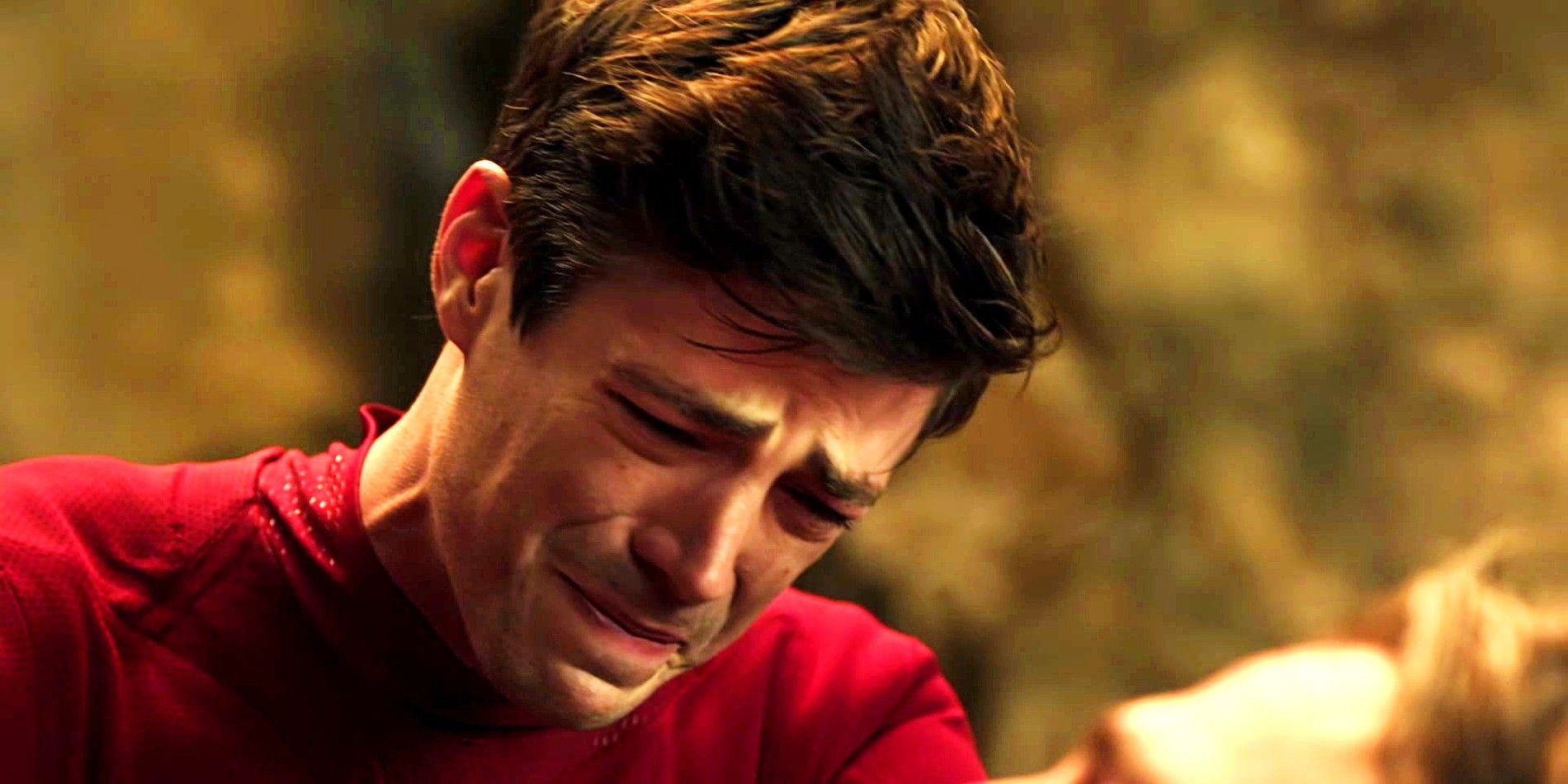 Grant Gustin as The Flash Crying Over Oliver Queen's Death in Arrow Crisis on Infinity Earths