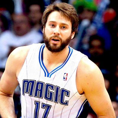 Josh McRoberts