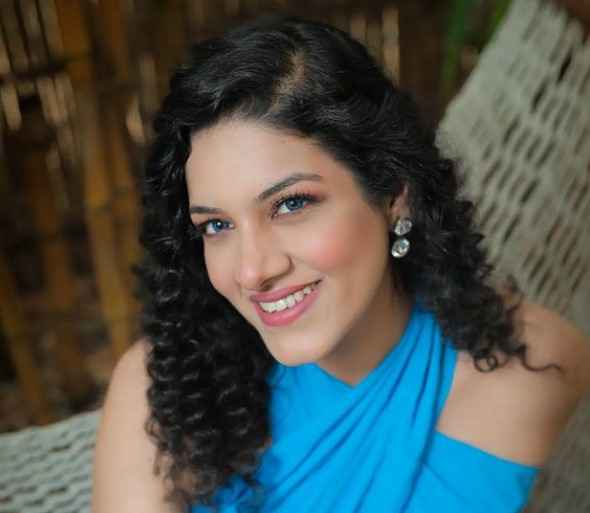 Pavneet Kaur Bio, Age, Job, Height, Indian Matchmaking