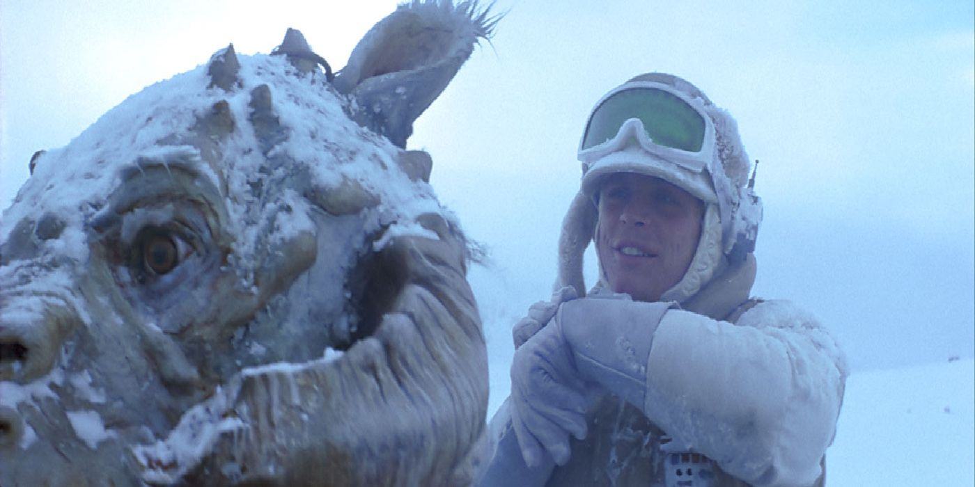 Mark-Hamill-Tauntaun-Empire-Strikes-Back