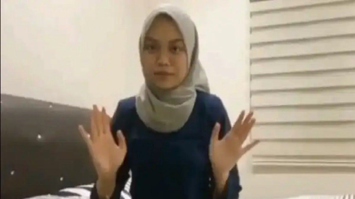 WATCH: Laila Maisarah 1998 Viral Telegram & Twitter Videos appear on the Internet