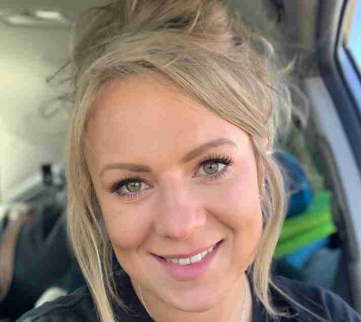 Caitlin Krause Bio, Age, Net Worth, Married, Ice Cold Catch