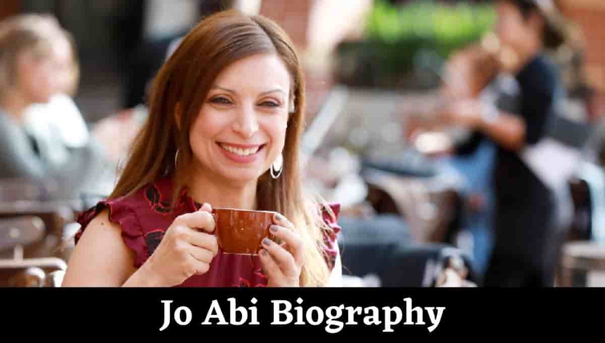 Jo Abi Wikipedia, 9honey, Age, Family