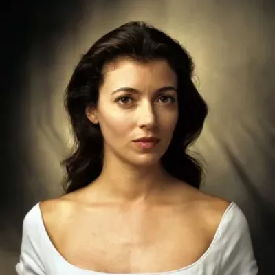 Mia Sara- Wiki, Age, Husband, Net Worth, Ethnicity, Career