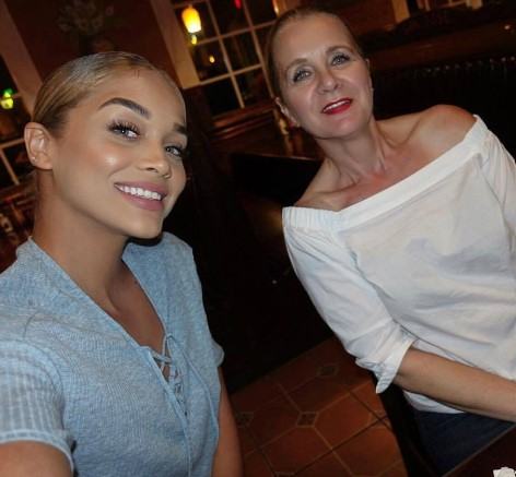 Who Is Ursula Sanders? Meet Jasmine Sanders Mother!