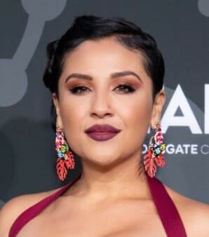 Annie Gonzalez Wikipedia, Boyfriend, Measurements, Net Worth