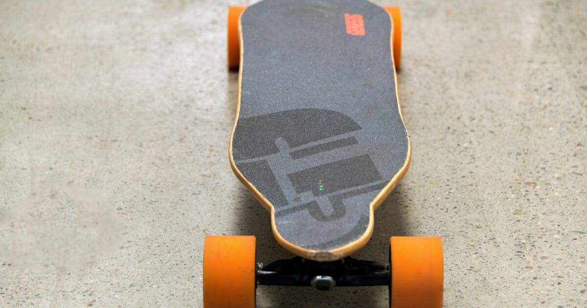 Genesis Tomahawk electric skateboard review