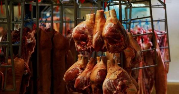 Germany : more than 730 employees of a slaughterhouse tested positive for the coronavirus