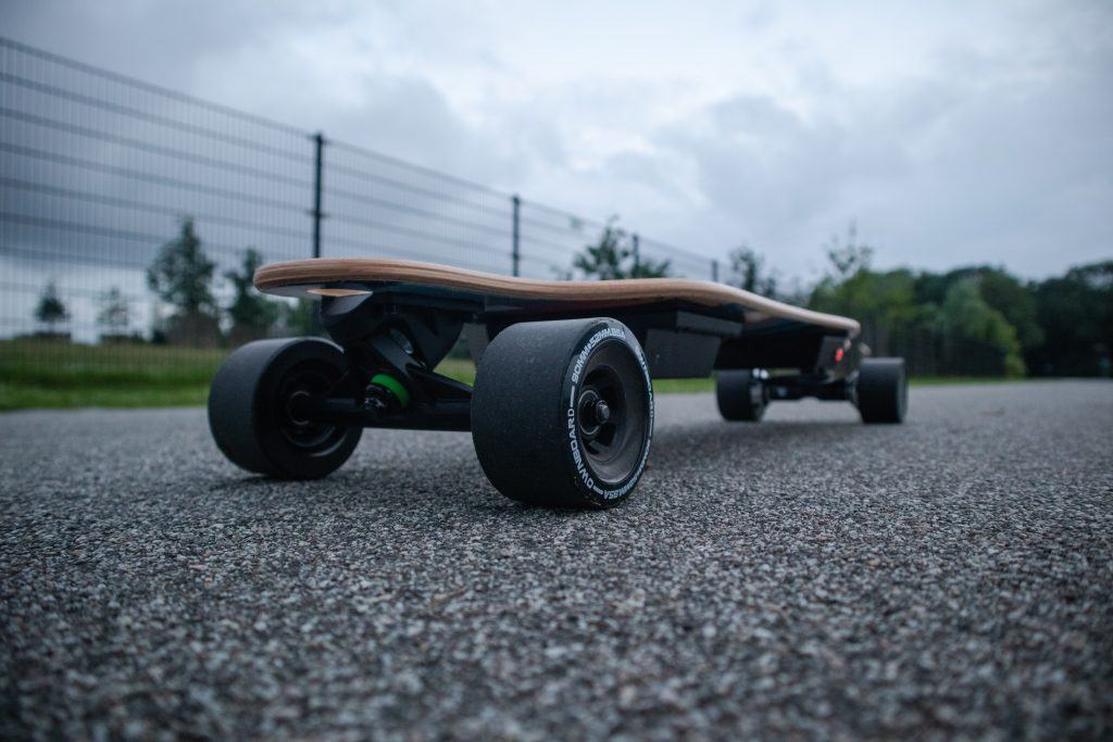 How you can build Your Own Electric Skateboard for a Cheap Price?