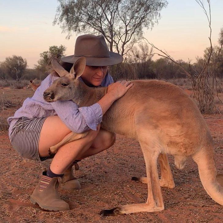 IMAGE.  The rescued kangaroo kept hugging the people who saved it.  This cute creature is also known as "hug kangaroo".