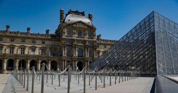 Masks and route arrow: the Louvre Museum reopens Monday, in a version post-Covid