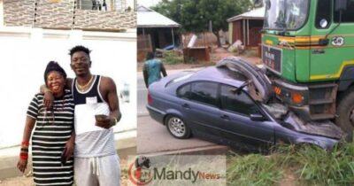 shatta-wale-and-mother-accident