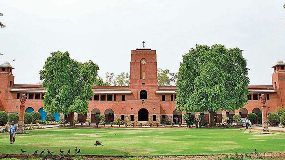 DU Launches New PG Programme