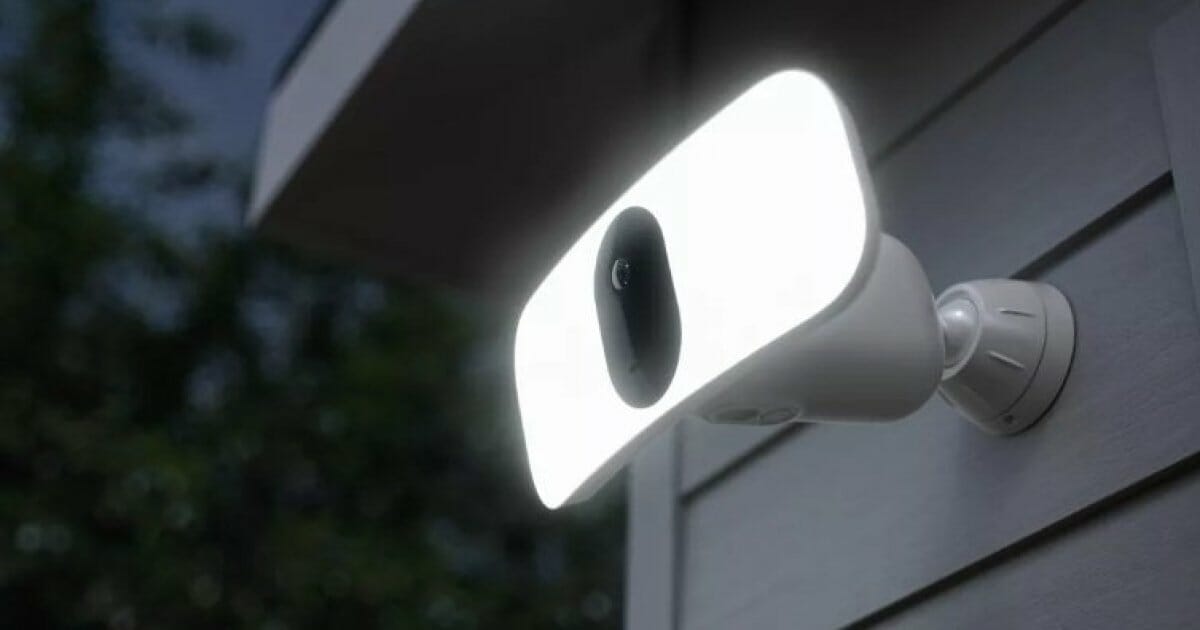 Best smart outdoor floodlights