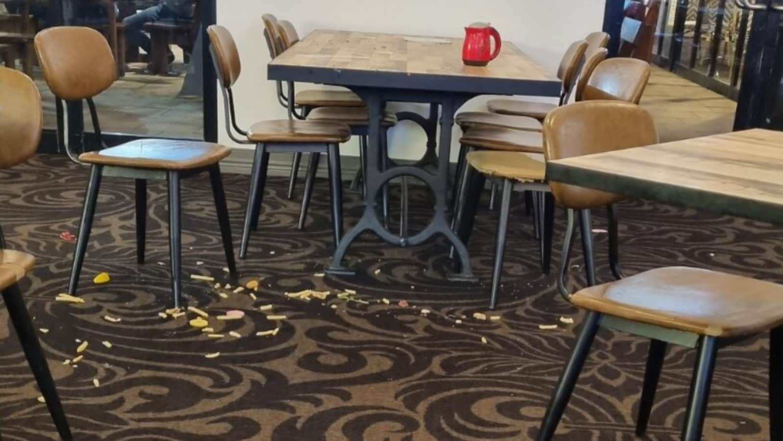 'Disrespectful': Parents slammed for letting child spill food at a restaurant