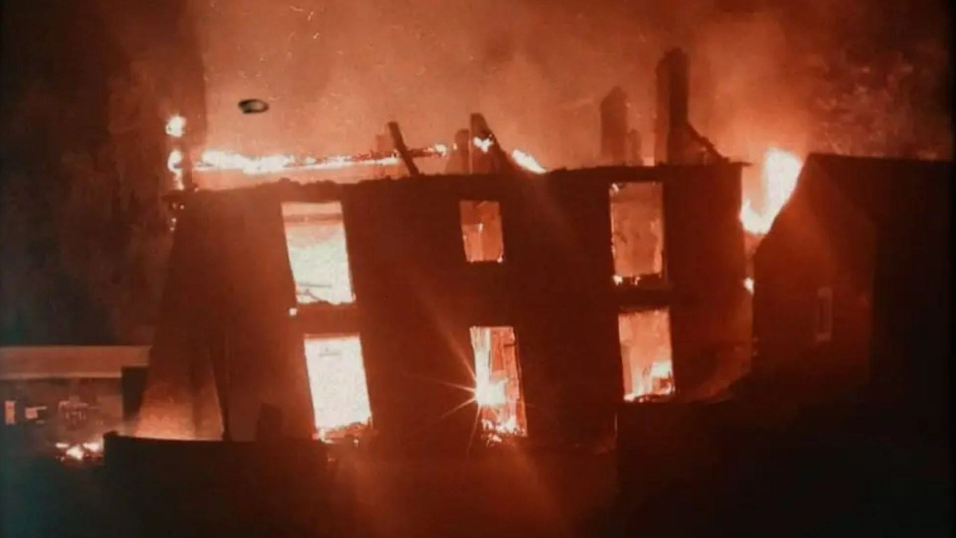 Fire at ‘UK’s wonkiest pub’ as flames rip through iconic boozer after new owners announce it will close forever