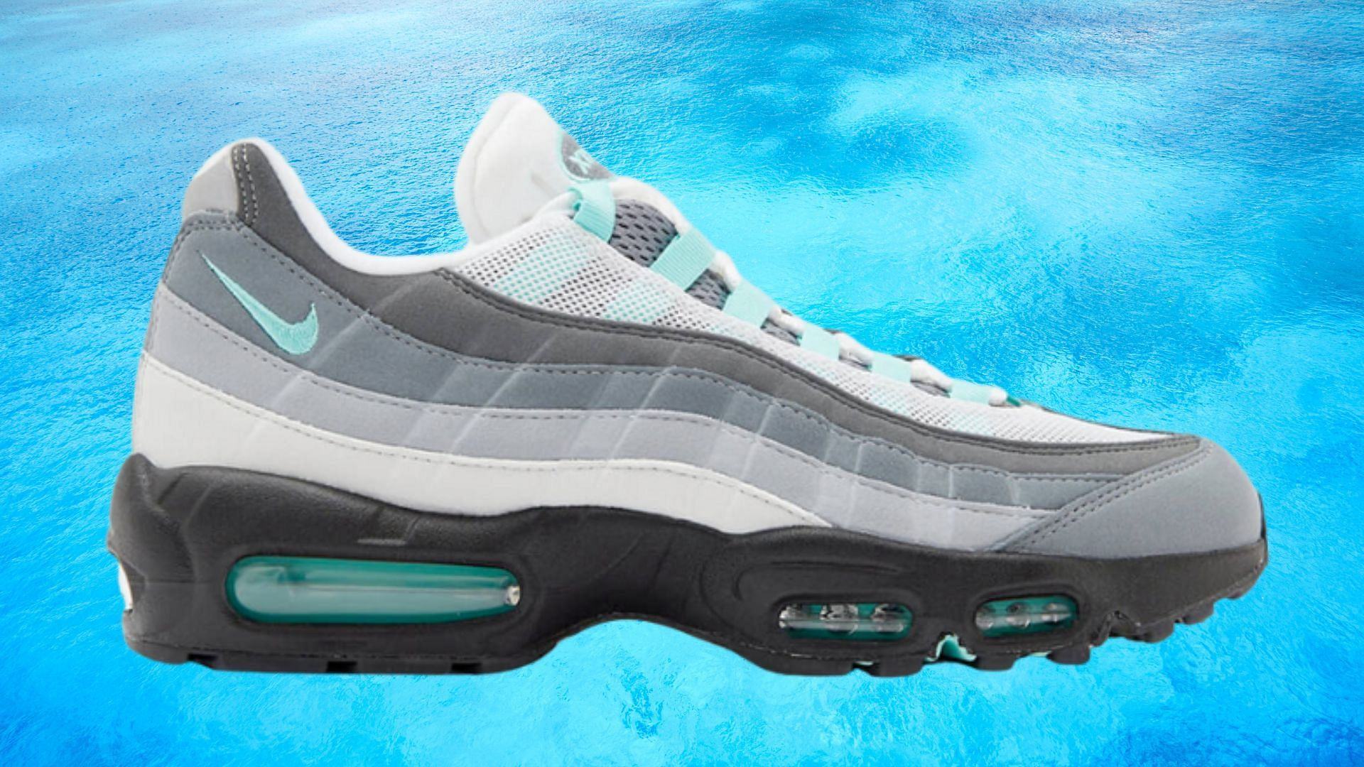 Nike Air Max 95 sneakers (Image via JDSports UK)