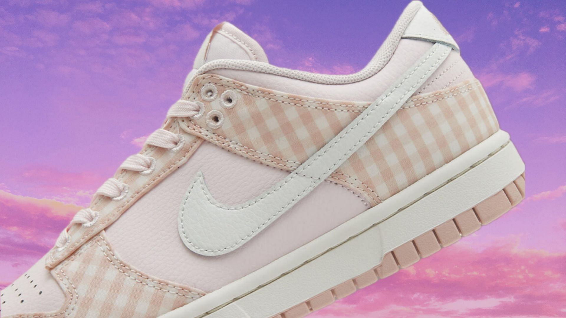 Nike Dunk Low Gingham &quot;Pink White&quot; shoes (Image via Twitter/@sneakernews)