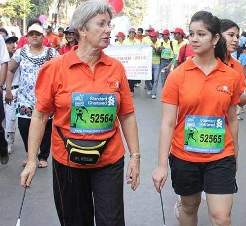 She was the youngest fundraiser in the Apna Le Mumbai Marathon (2013). She likes to participate in charity marathons.