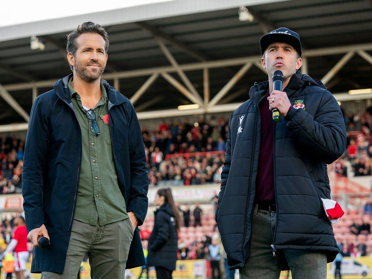 Wrexham A.F.C. co-owners Ryan Reynolds and Rob McElhenney (image via The Independent)