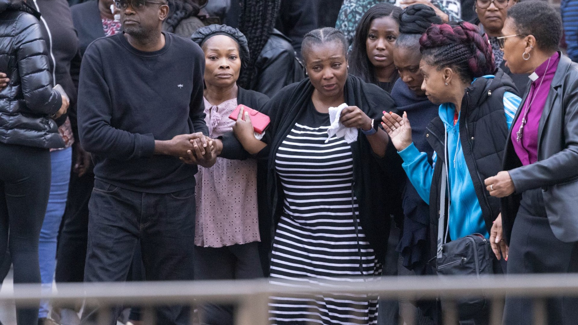 Elianne Andam's mum pays tribute at Croydon bus stop where daughter, 15, was killed as family 'overwhelmed by sorrow'