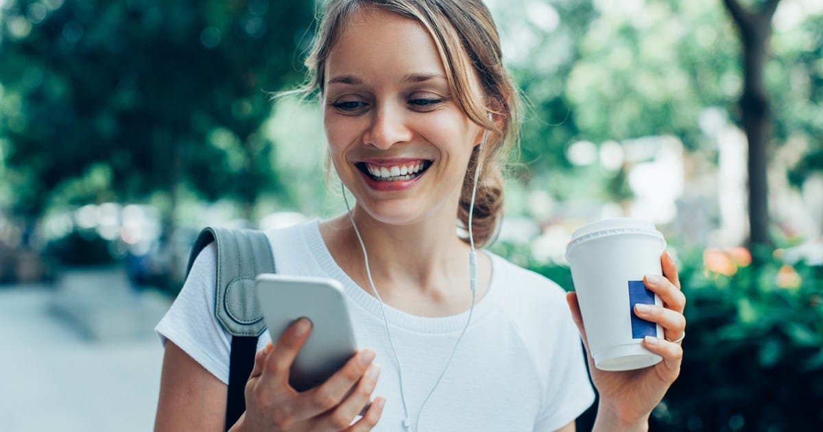 How to blur backgrounds on FaceTime calls