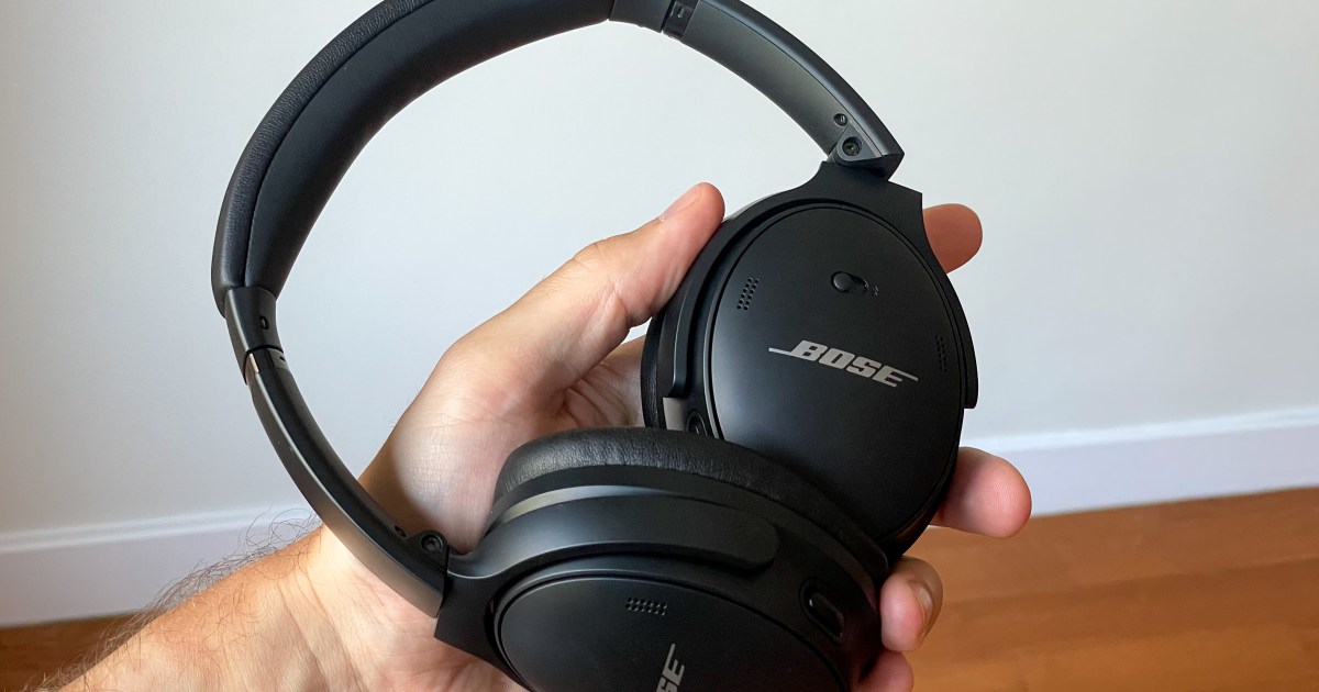 How to connect Bose headphones to an iPhone