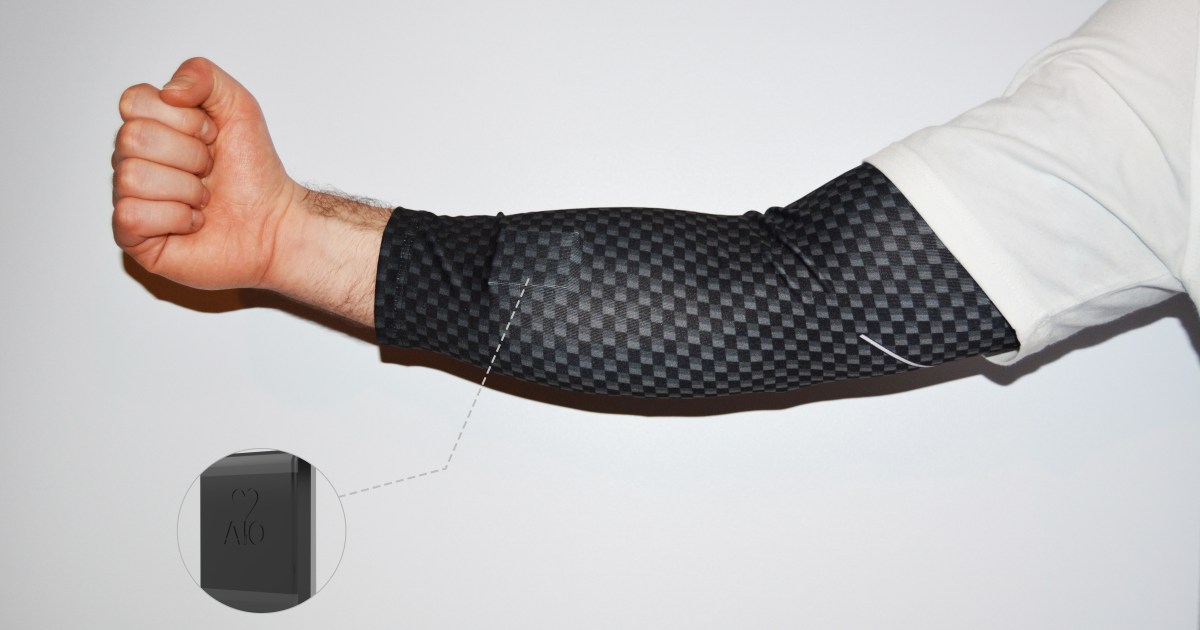 Komodo introduces the first smart compression sleeve