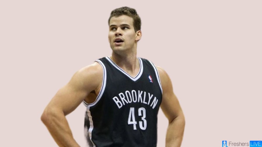 Kris Humphriess Net Worth in 2023 How Rich is He Now?