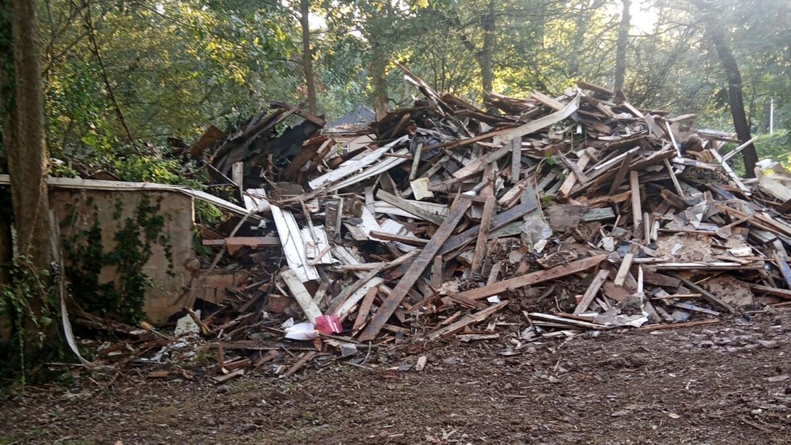 US woman returns from vacation to find her home demolished by mistake