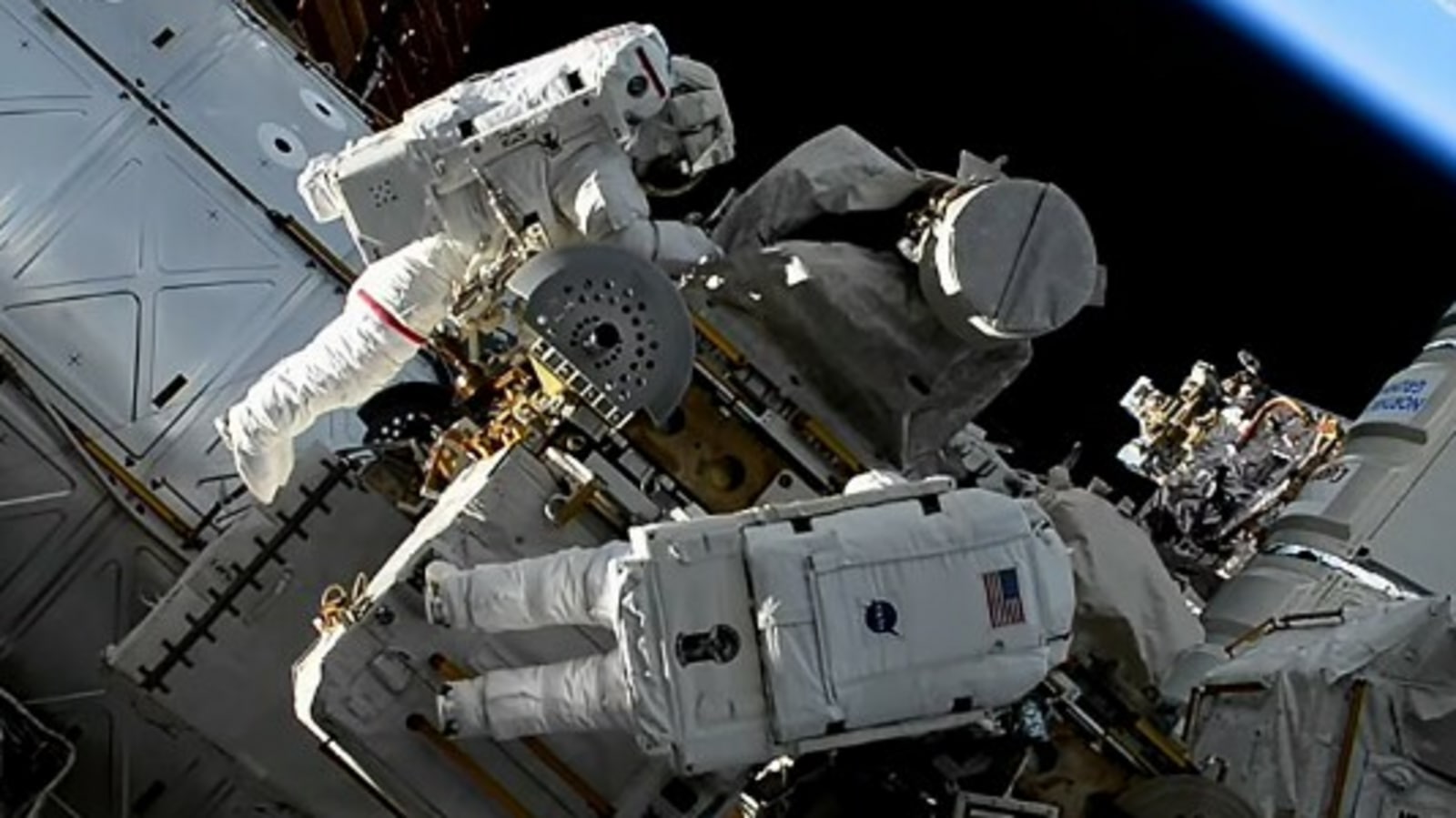 NASA astronauts drop tool bag during ISS spacewalk, you can see it from Earth